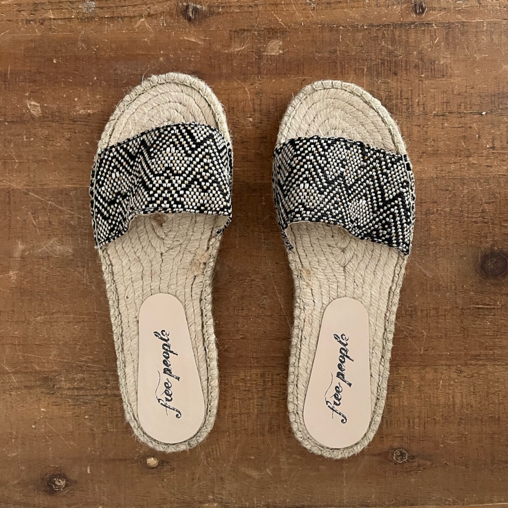 BRAND NEW Free Espadrille Sandals